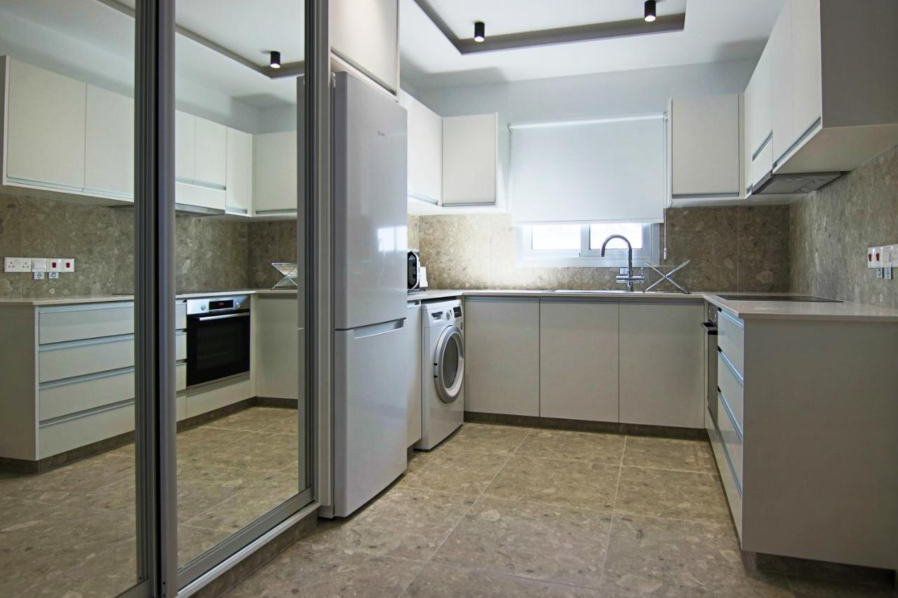 Apartament Phaedrus Living: Seaside Luxury Flat Lighthouse 69 Pafos Zewnętrze zdjęcie